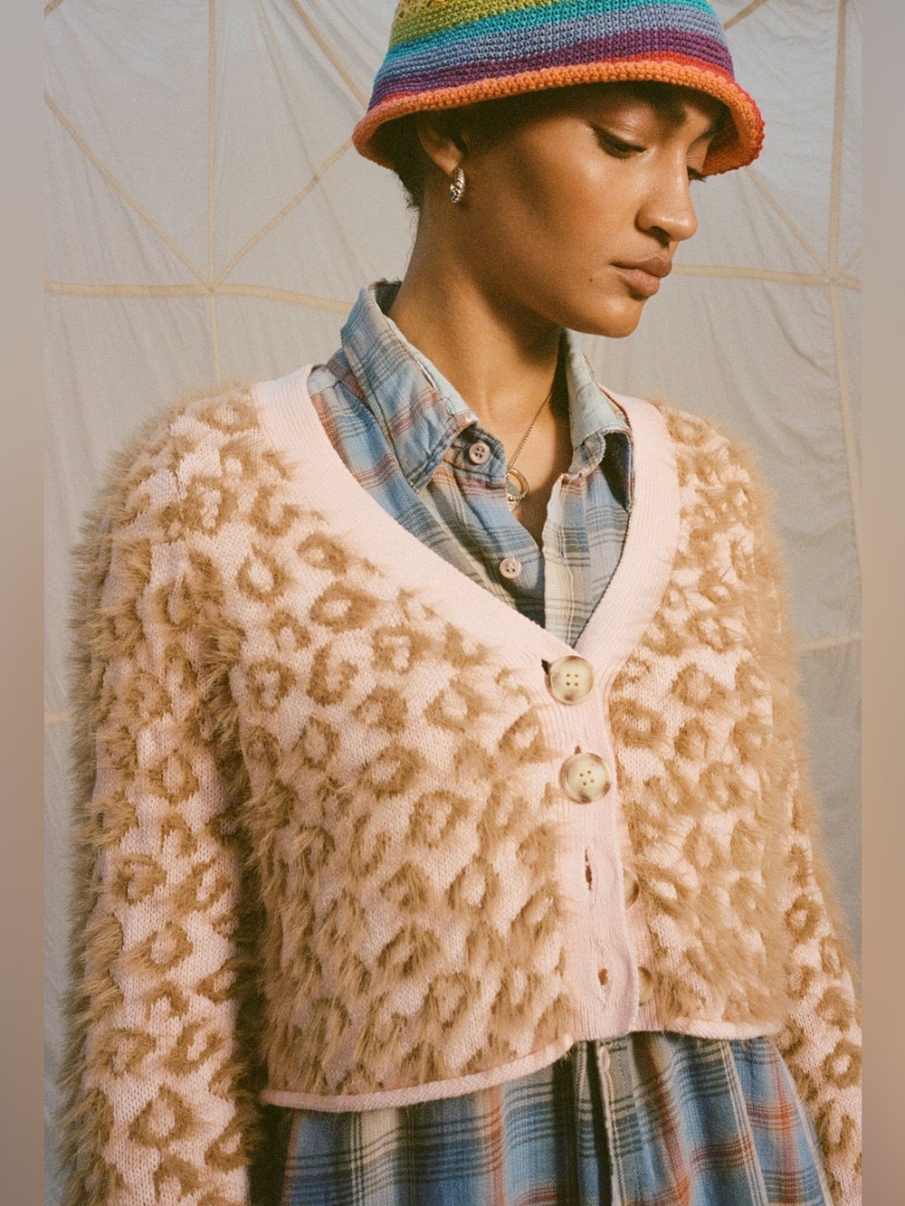 UO Kimchi Blue Meo Leopard Eyelash Cropped Cardigan Blush Multi Size M - Picture 13 of 14